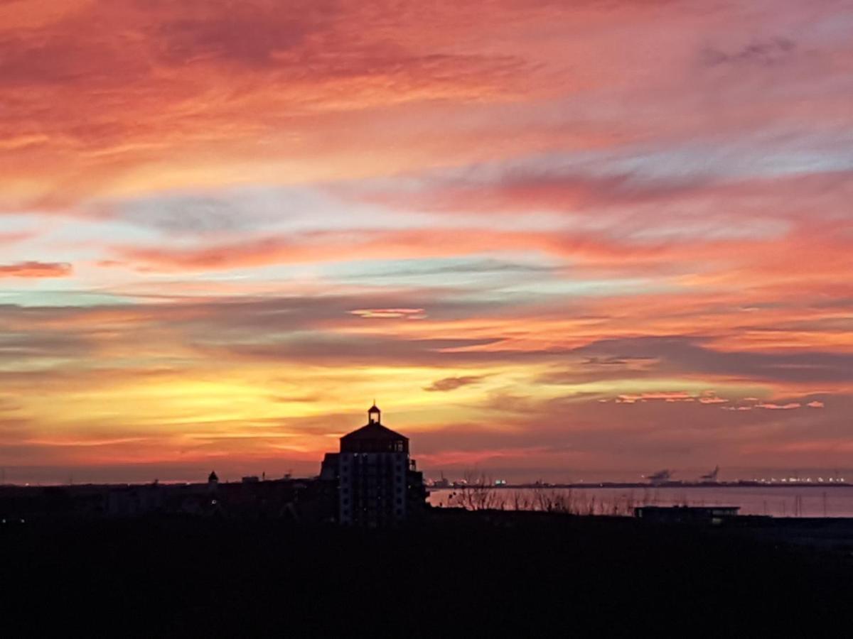 Penthouse Windkracht 10 Aan Het Strand Van Кадзанд-Бад Экстерьер фото